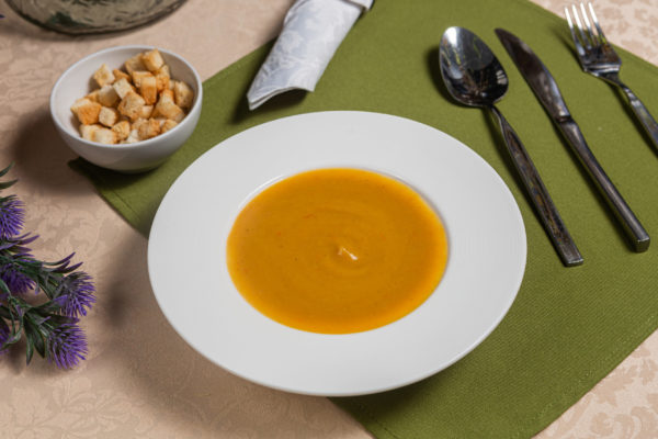 Овощной суп-пюре с сухариками